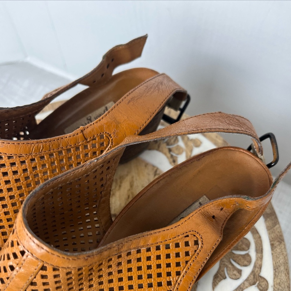 Paul Green Lois Slingback Perforated Leather Sandal Cognac Open Toe 6 UK 8.5 US - Picture 11 of 15